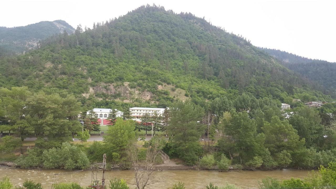 Karlsson Borjomi Apartment. Kültér fotó